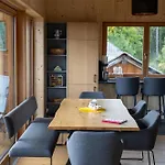 Holzhaus 