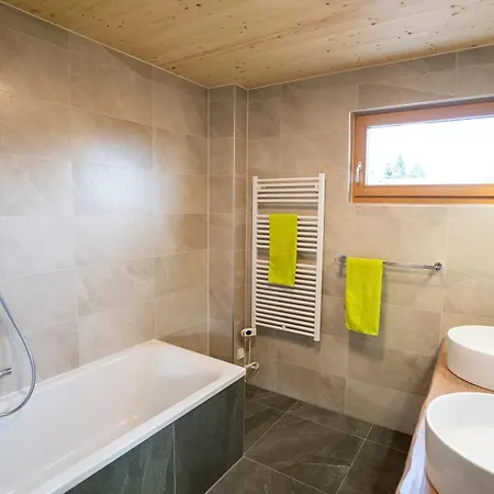 Holzhaus Zum Schwarz'n Apartment *