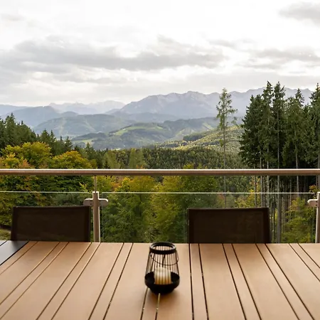 Holzhaus Zum Schwarz'n * Aurach am Hongar