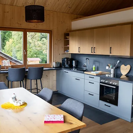 Holzhaus Zum Schwarz'n Apartment