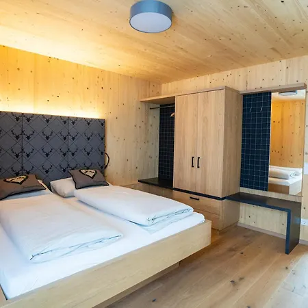 Holzhaus Zum Schwarz'n