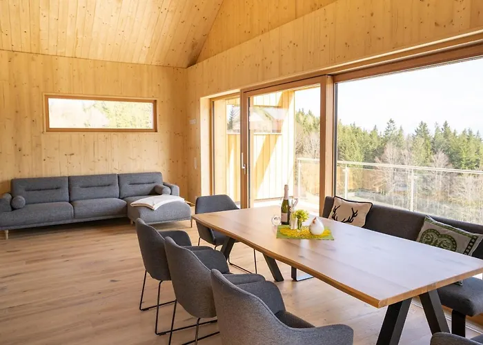 Holzhaus Zum Schwarz'n * Aurach am Hongar