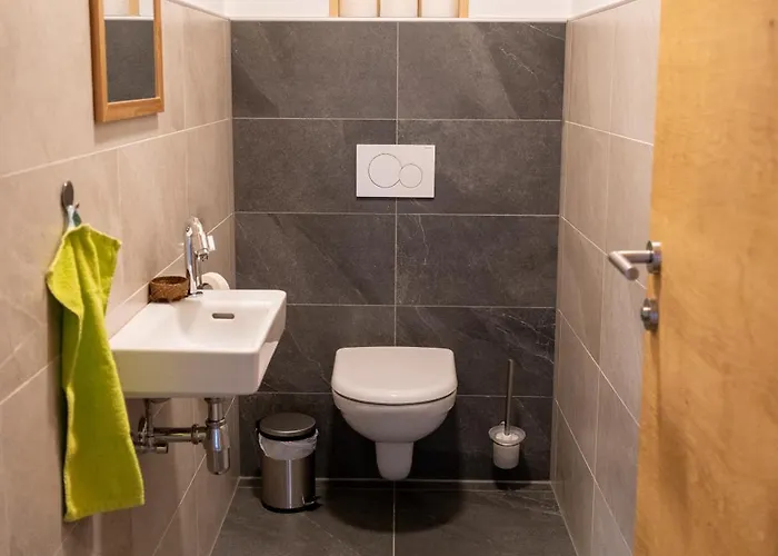 Holzhaus Zum Schwarz'n Apartment *