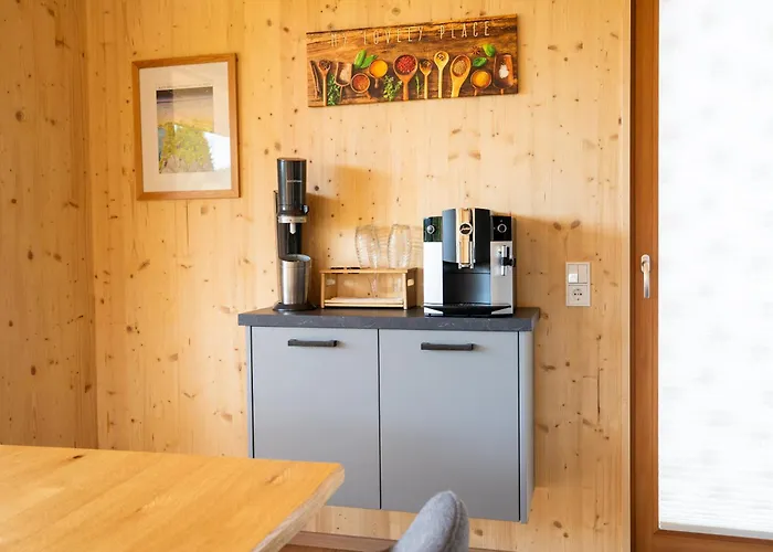 Holzhaus Zum Schwarz'n * Aurach am Hongar