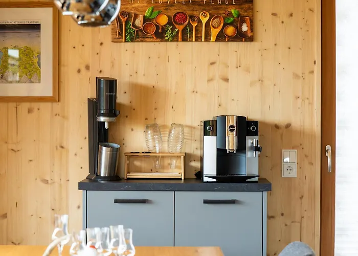 Holzhaus Zum Schwarz'n Apartment Aurach am Hongar